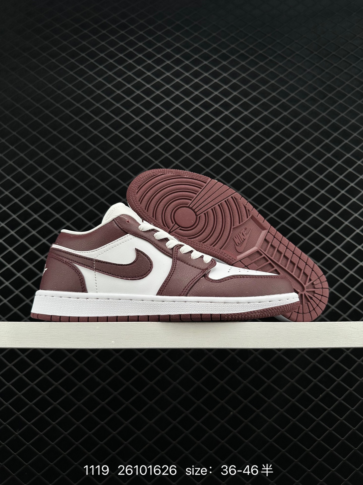 NIKE AIR JORDAN 1 MID AJ1